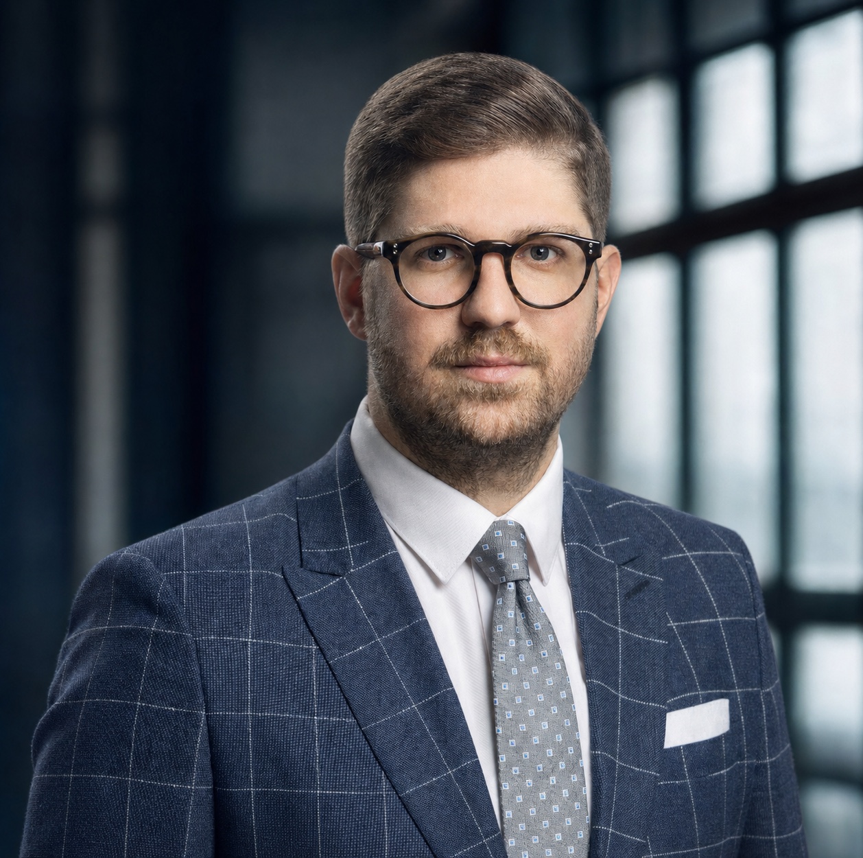Rechtsanwalt Tristan G. Lind in seinem Wiener Büro